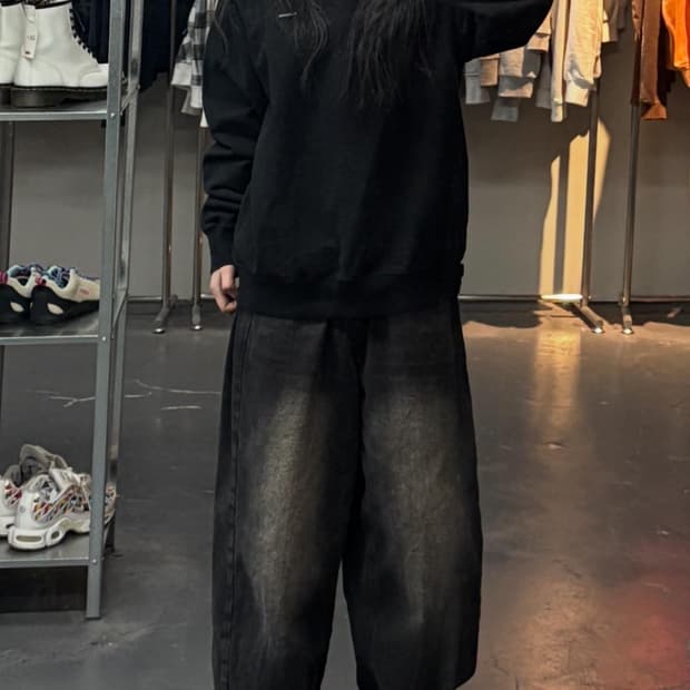 디스이즈네버댓 T.N.T 클래식 블랙 크루넥 맨투맨 A3359