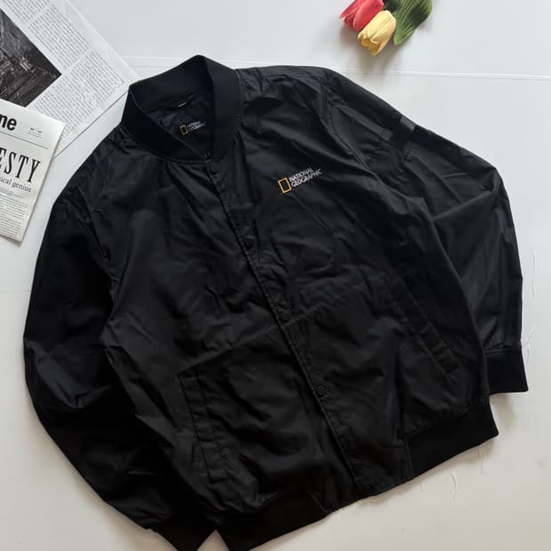 내셔널지오그래픽 블랙 봄버 점퍼