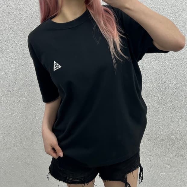 나이키 ACG 블랙 반팔 L