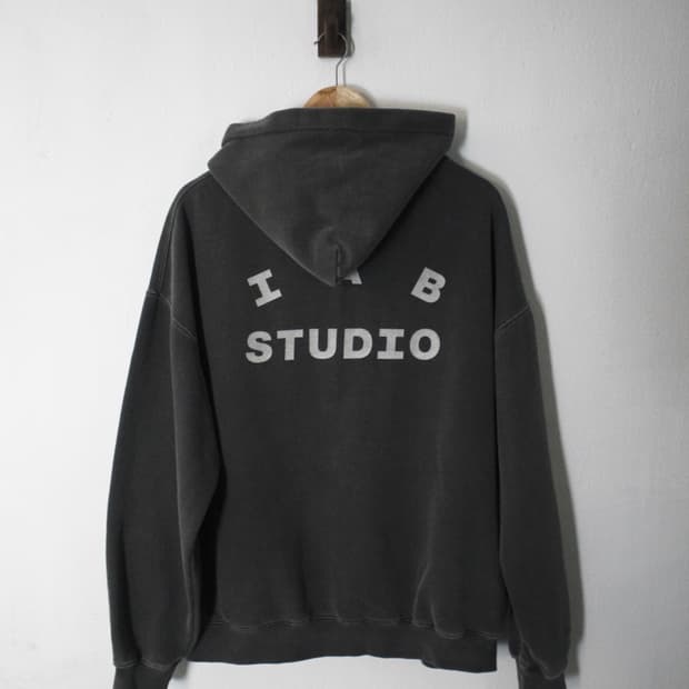 아이앱스튜디오I A B STUDIO Pigment Hoodie 