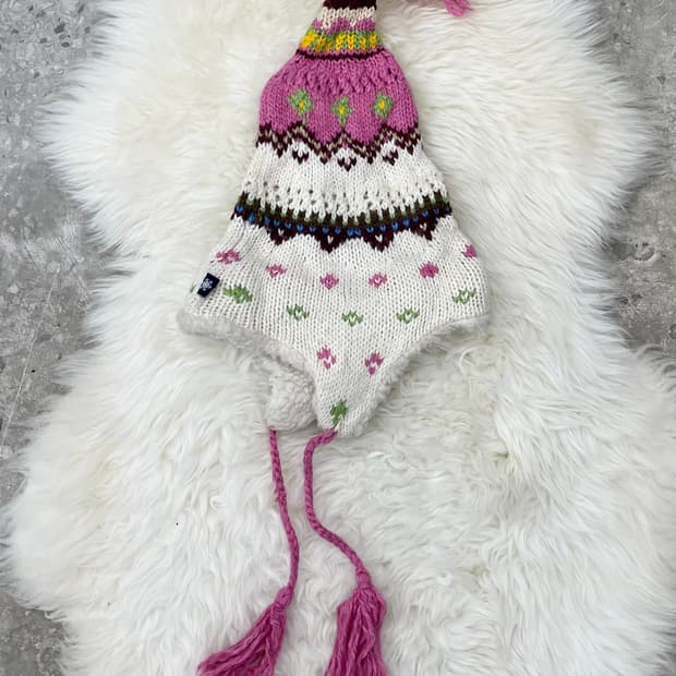 핑크 노르딕 이어머프 비니