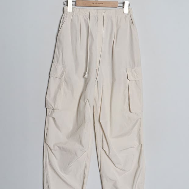 G U Parachutte Cargo Pant (26)