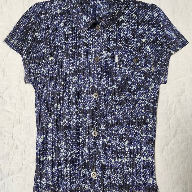 플리츠플리즈 반팔 셔츠