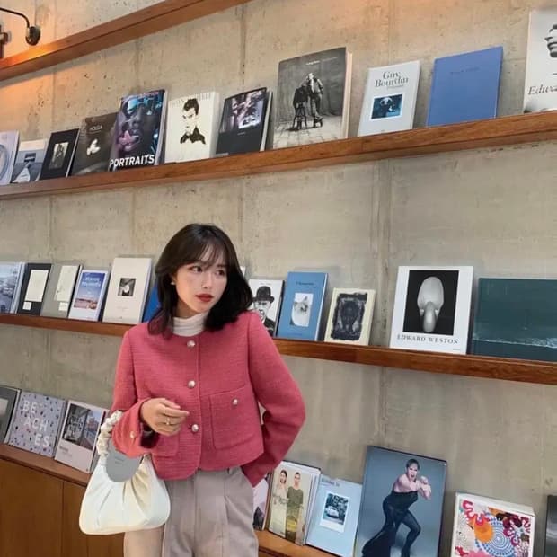 토모토모 유인 온앤온 노카라 라운드 트위드 자켓 핑크