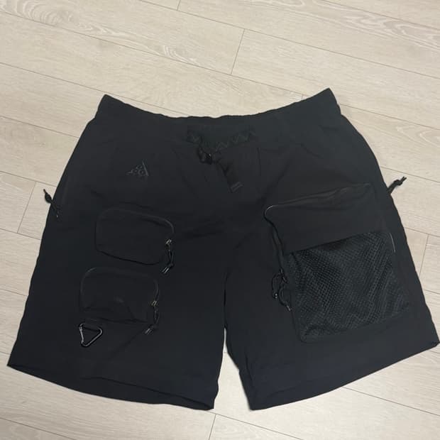나이키 ACG 블랙 카고 반바지