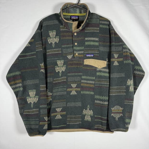 17FW 파타고니아 신칠라 스냅-T 그린/베이지 아즈텍 패턴