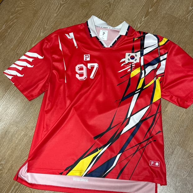 오버더피치x카시나 콜라보 유니폼 L사이즈