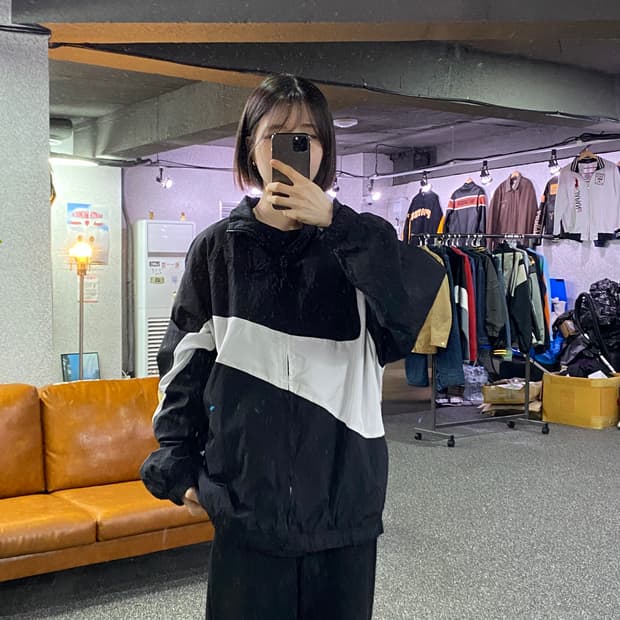 나이키 더블 빅스우시 블랙 윈드브레이커 B4745