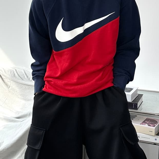 나이키 배색 빅로고 맨투맨 L