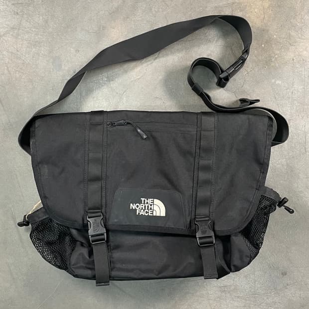 노스페이스 메신저 크로스백