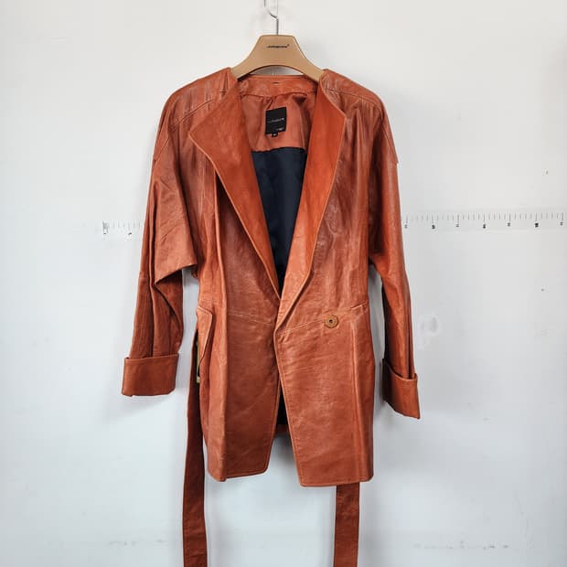 the스튜디오 오렌지 레더 자켓