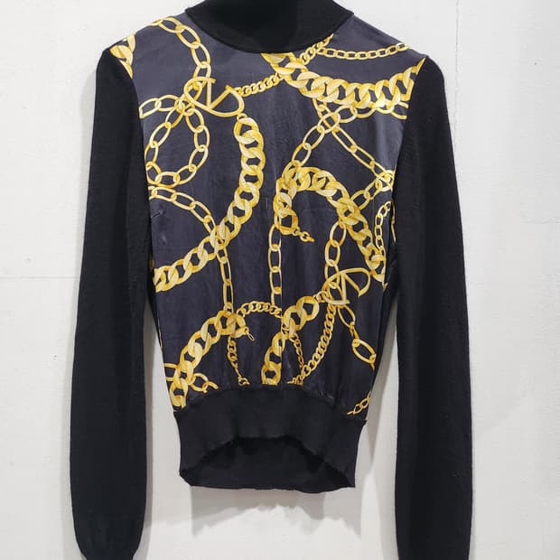 발렌티노 로마 체인 패턴 터틀넥 니트 44 정품