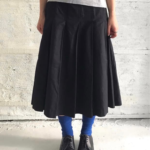 꼼데가르송 플리츠 스커트