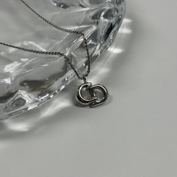 디올 미니 CD 목걸이