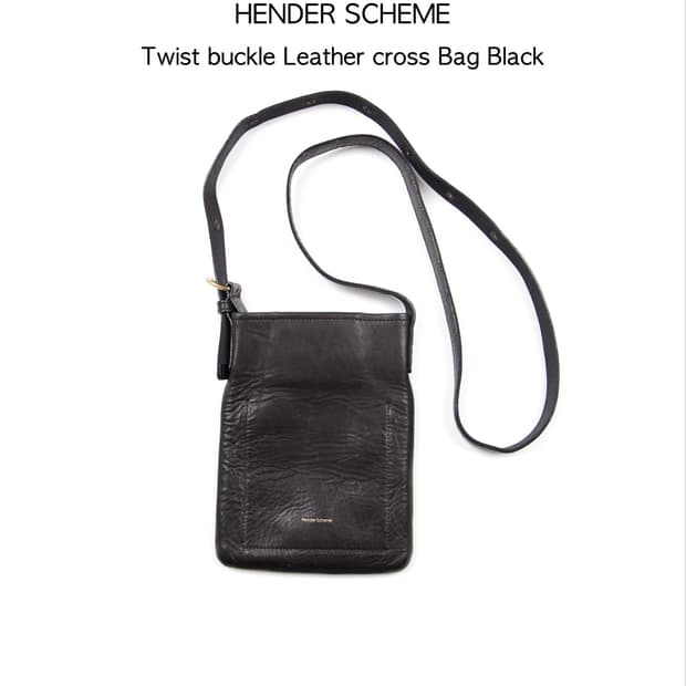Hender Scheme 트위스트 버클 레더 크로스백 블랙