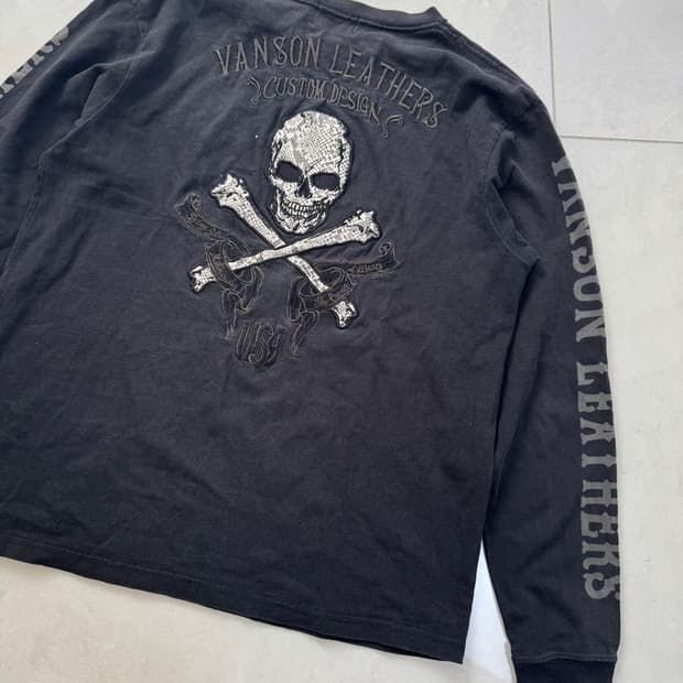 CROSS BONE LS TEE 크로스본 LS 티셔츠