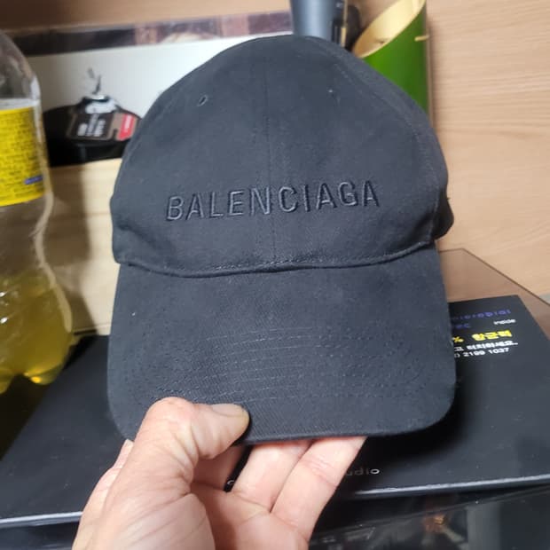 발렌시아가 모자