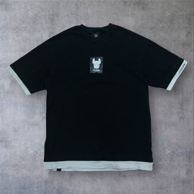 라이프워크 라독 센터 로고 블랙 레이어드 반팔티