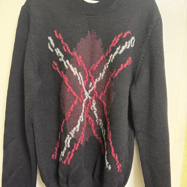 마르지엘라 디스트로이드 니트 M