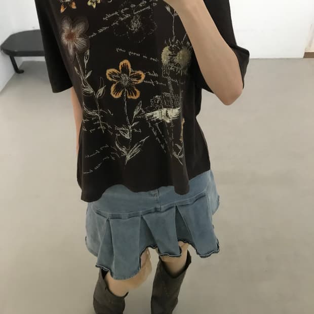vintage brown pattern top
