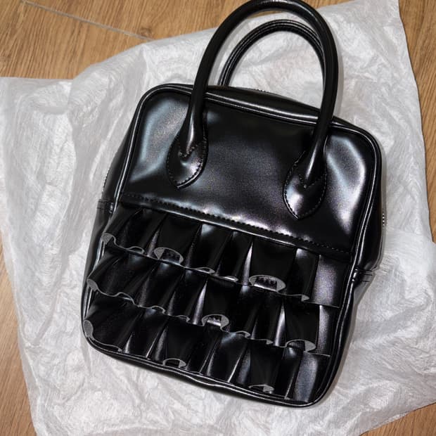 꼼데가르송 걸 러플 더플백 블랙