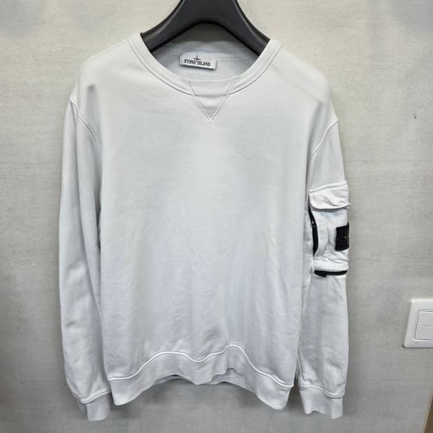 스톤아일랜드 와펜패치 맨투맨 m