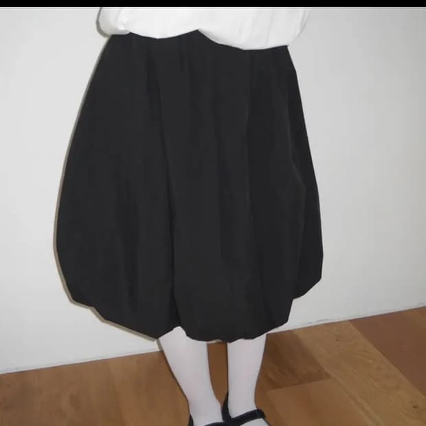 페스토 벌룬 미니 스커트 블랙 새상품
