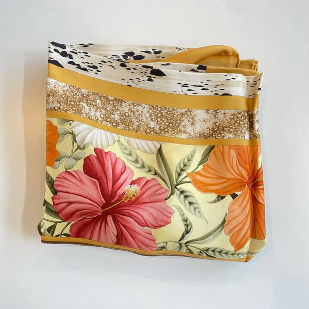 페라가모 실크 스카프 새상품