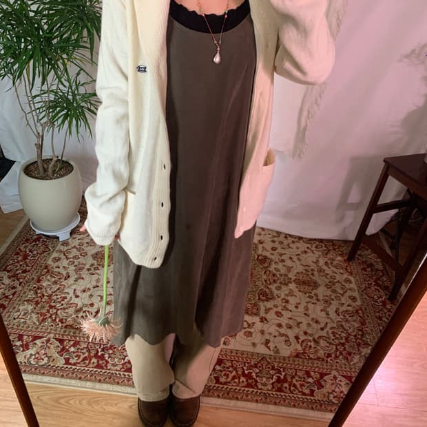 크림 니트 가디건