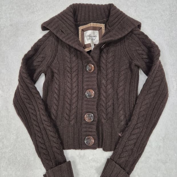 아베크롬비 꽈베기니트 가디건