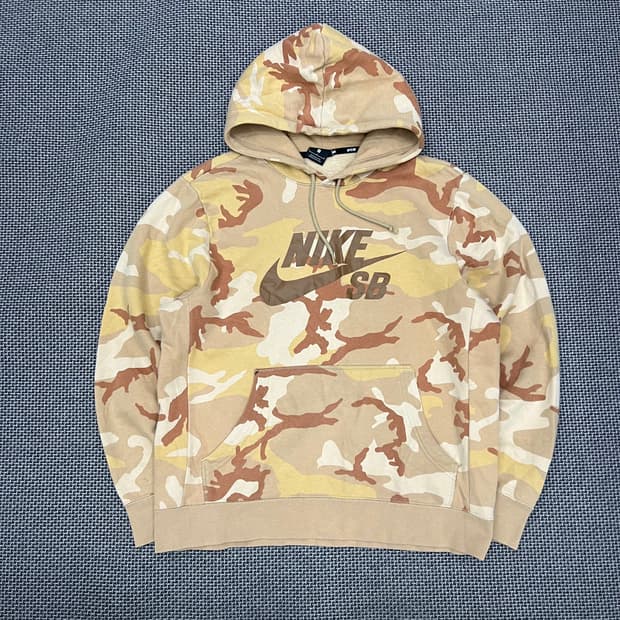 착샷O 나이키SB 카모 빅로고 후드
