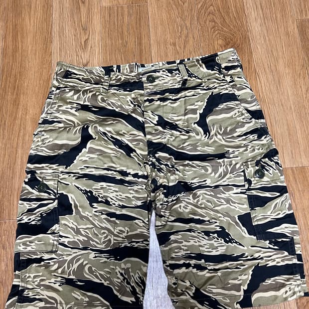 더리얼맥코이 타이거카모 쇼츠(골드타이거, 사막색)