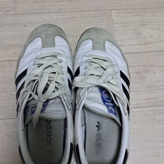 아디다스 삼바 흰검