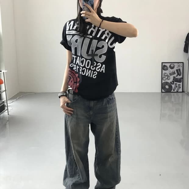 King Jonathan 빈티지 프린팅 반팔 