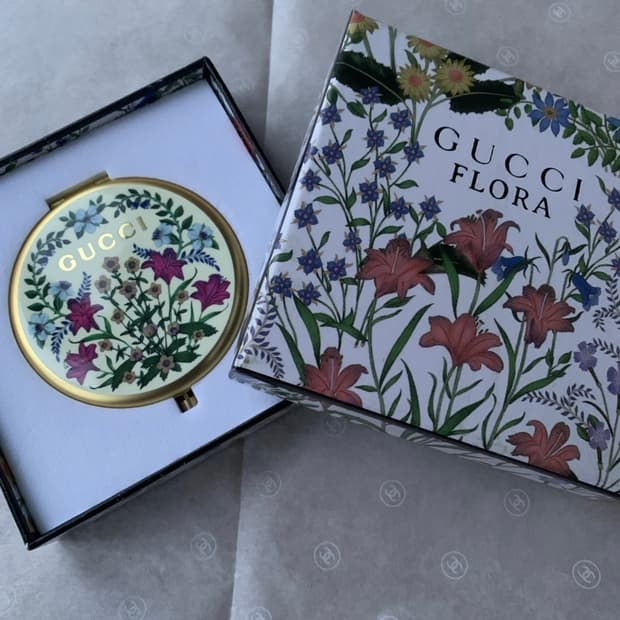 구찌 플로라 원형 손거울 