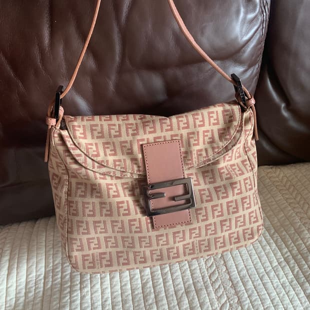 펜디 ff 맘마백. 정품