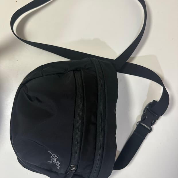 아크테릭스 맨티스 2 웨이스트팩 블랙