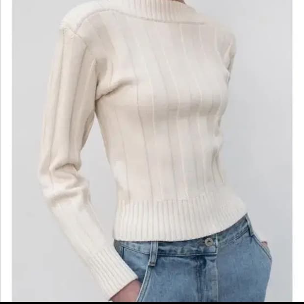 로우클래식 보트넥 니트