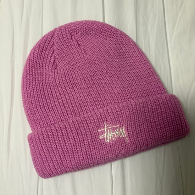 스투시 베이직 커프 비니 더스티 핑크