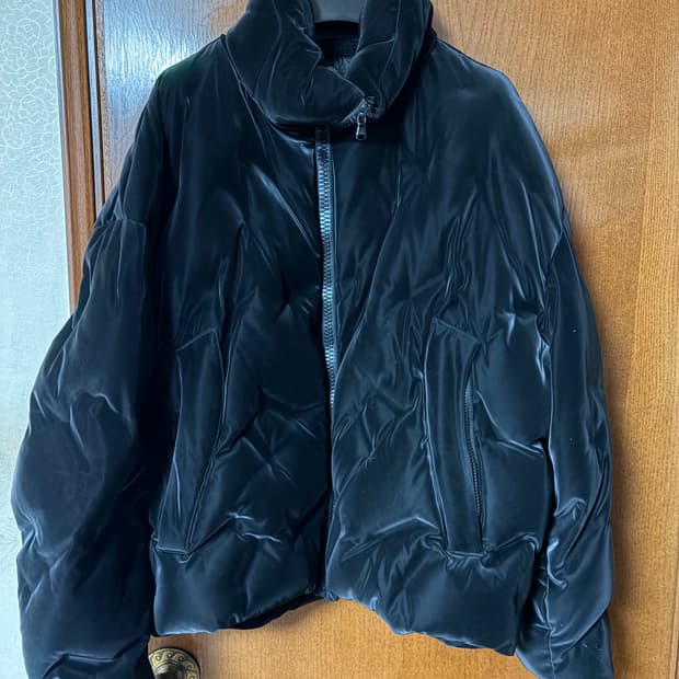 시스템옴므 글로시패딩 100사이즈