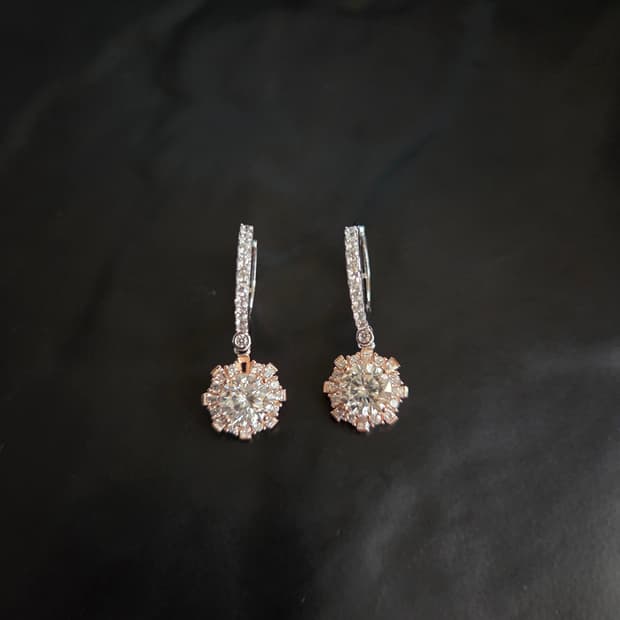 모이사나이트 1캐럿 귀걸이