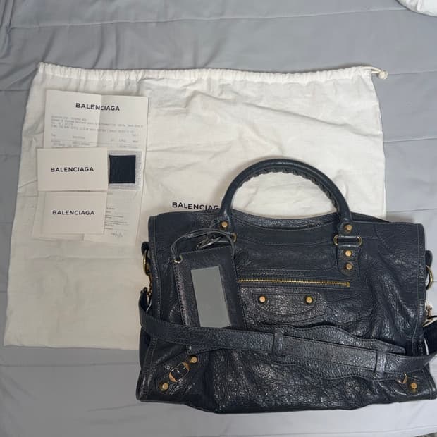 발렌시아가 모터백 시티백 미디움