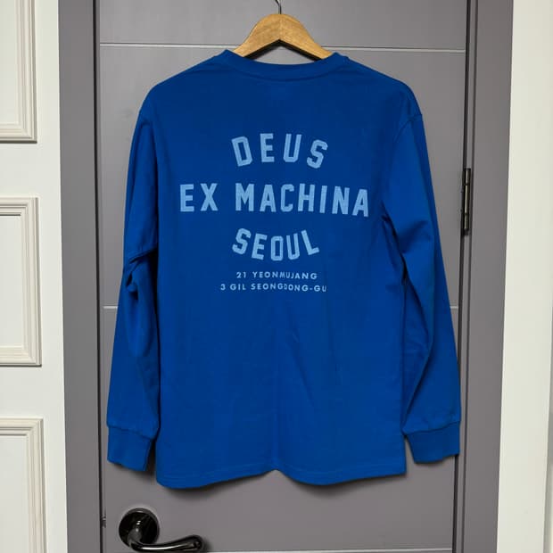 데우스 엑스 마키나 서울 M 롱슬리브 피그먼트 블루 