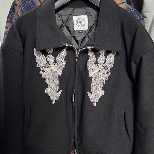 펀치드렁크파티즈 모나드 포밍 크롭 자켓 1 monad forming