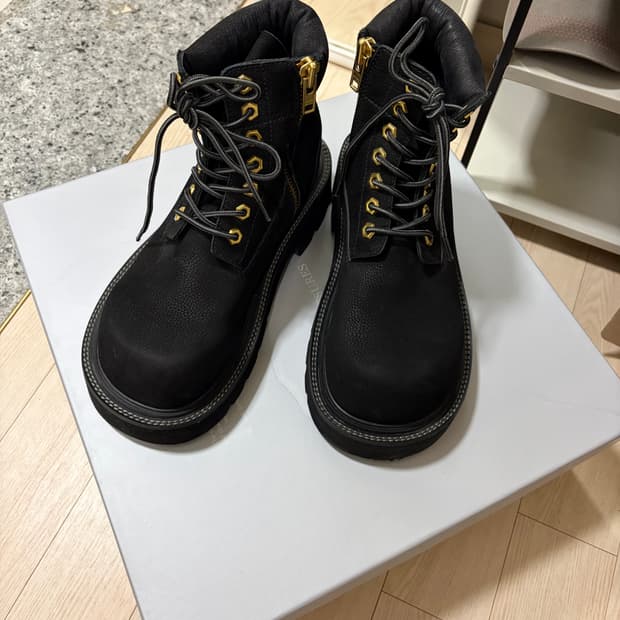 쏘유레슈어 벨루가 250