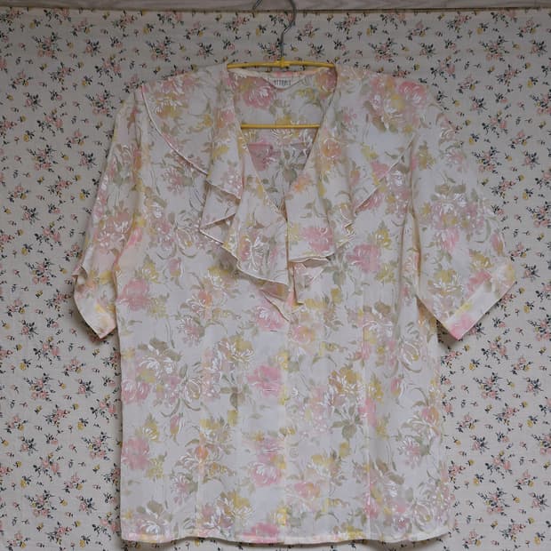 vintage flower blouse