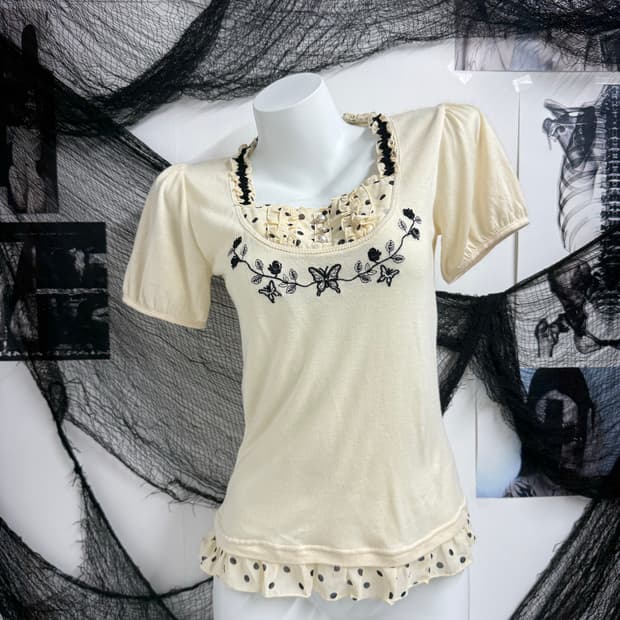 Axes femme lace detail halfsleeve