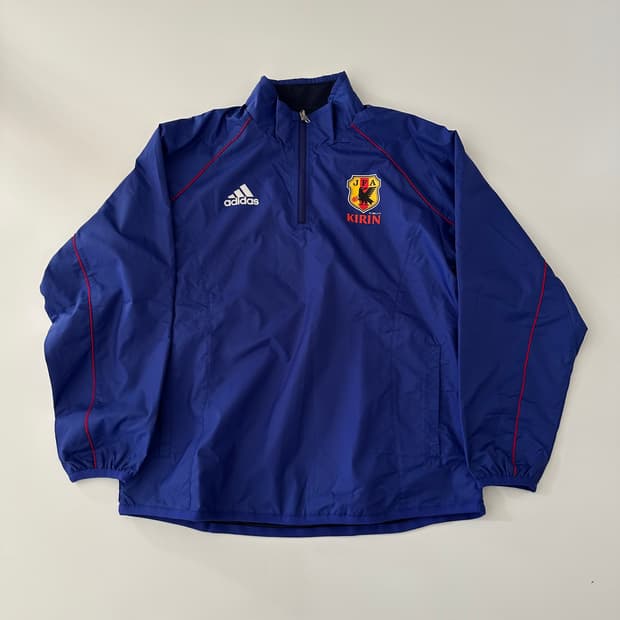 아디다스 기린 adidas kirin 로고 리버시블 웜업