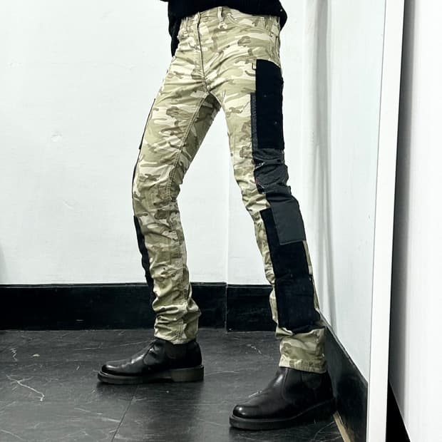 꼼데가르송 옴므 플러스 카모플라쥬 레더 패치 팬츠