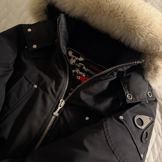 무스너클 발리스틱 봄버 패딩 화이트퍼 m